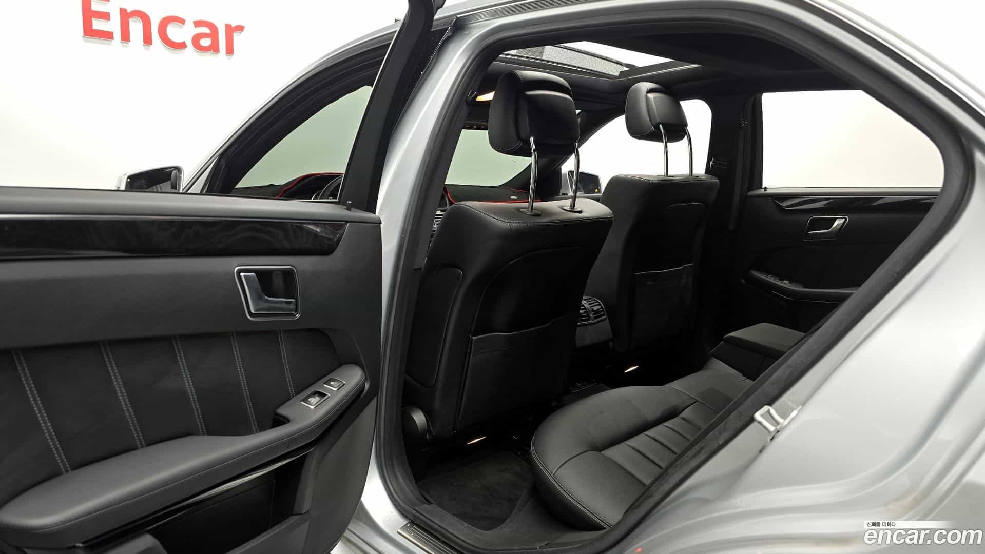 E-Class Mercedes-Benz 2015.6-INNER-036