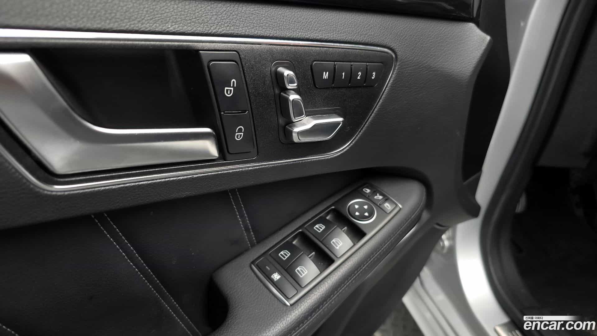 E-Class Mercedes-Benz 2015.6-OPTION-042