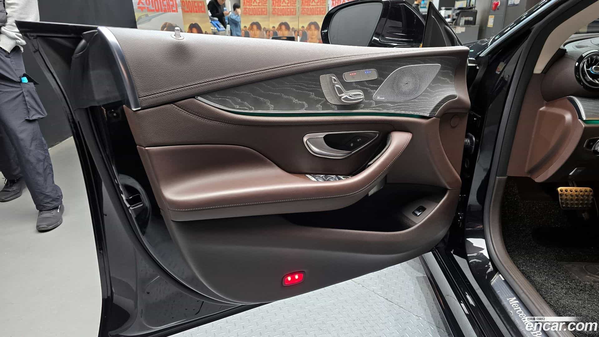 CLS-Class Mercedes-Benz 2021.3-INNER-034