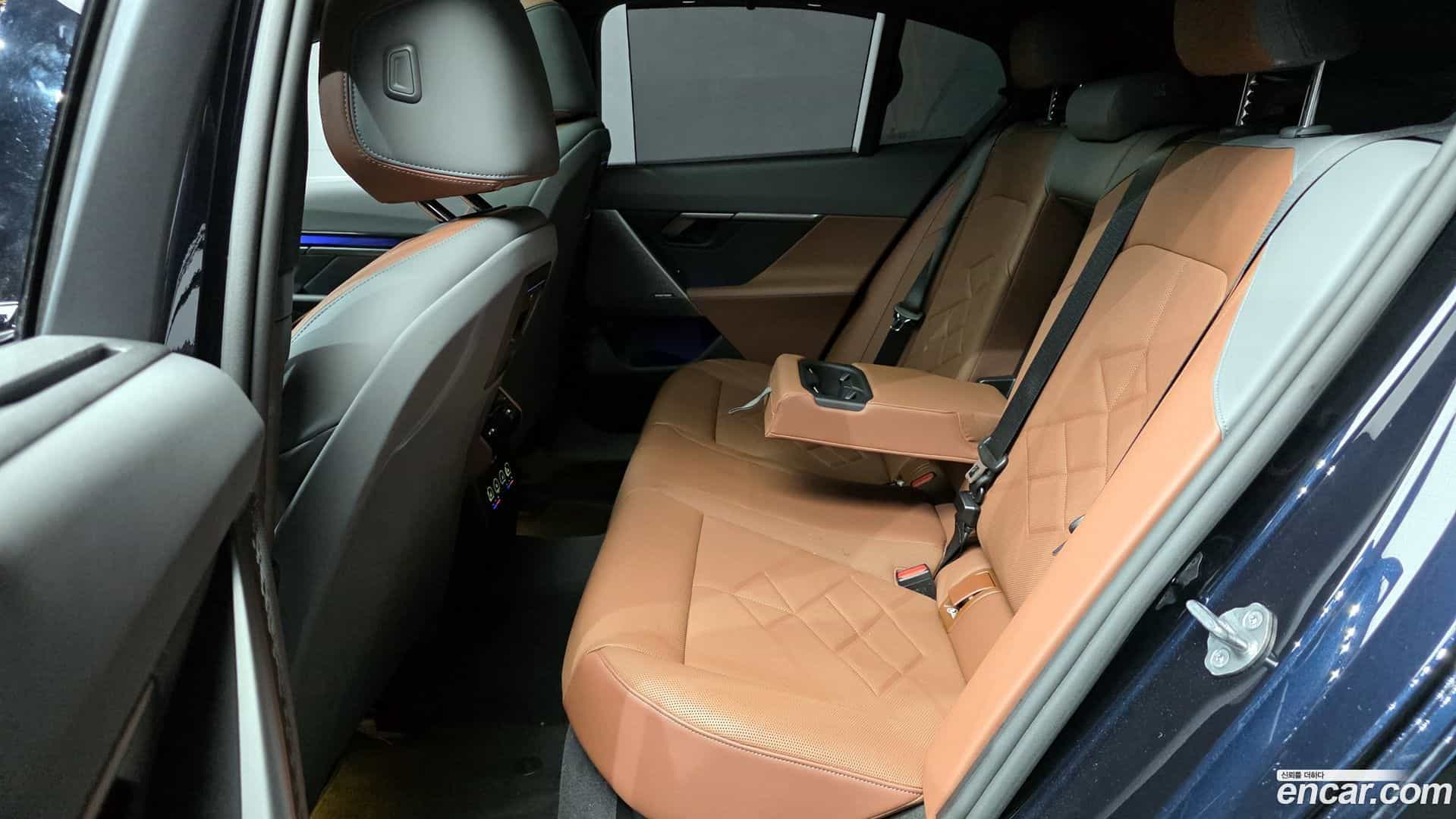 5-Series BMW 2024.3-OPTION-016
