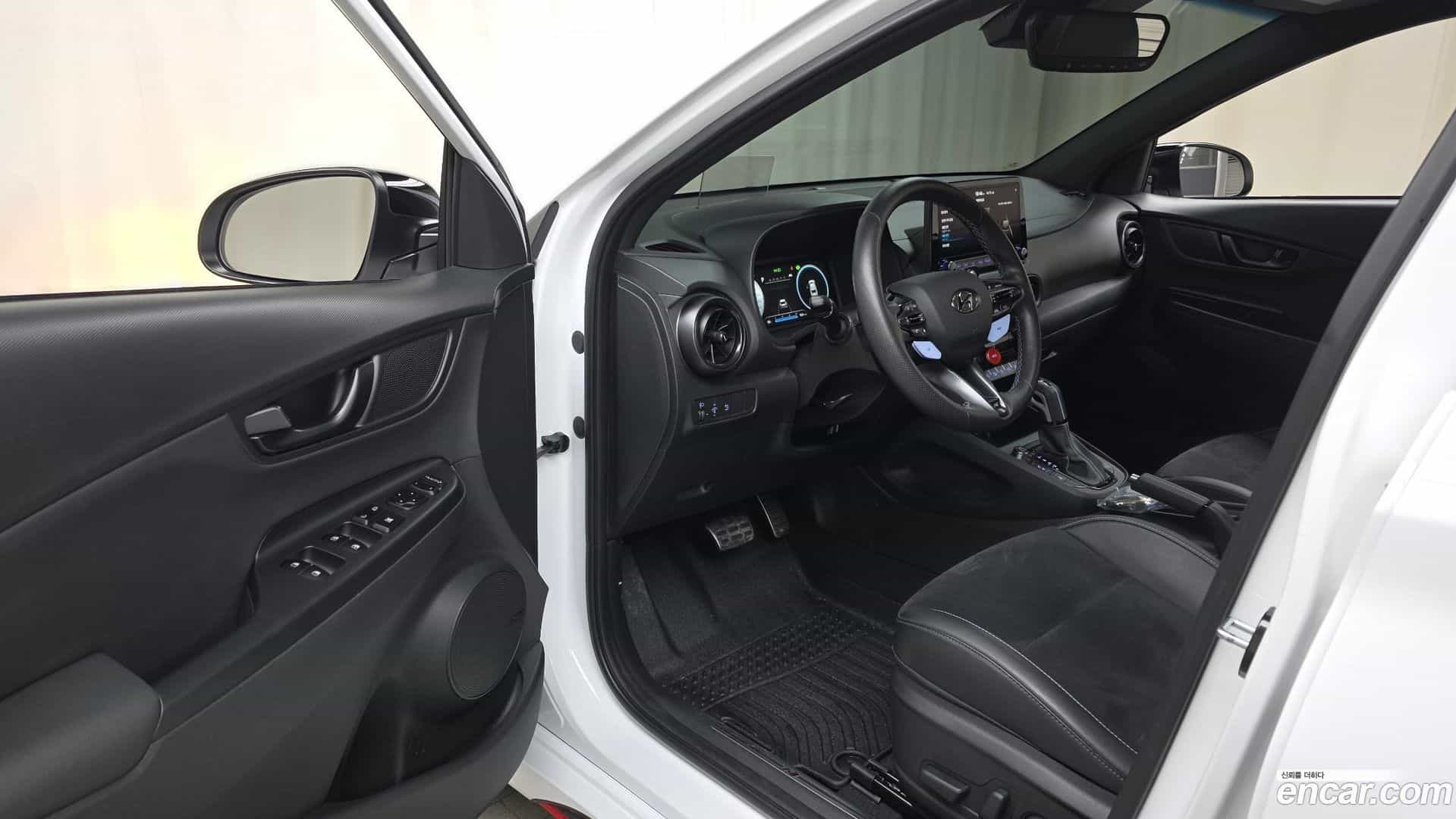 Kona Hyundai 2022.3-INNER-010