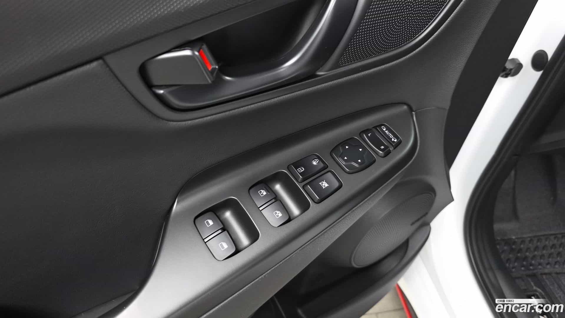 Kona Hyundai 2022.3-OPTION-040