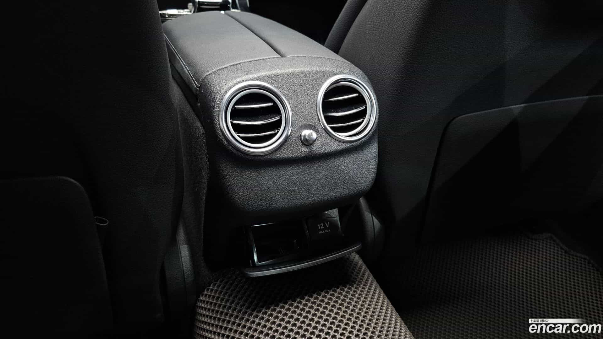 E-Class Mercedes-Benz 2018.4-OPTION-044