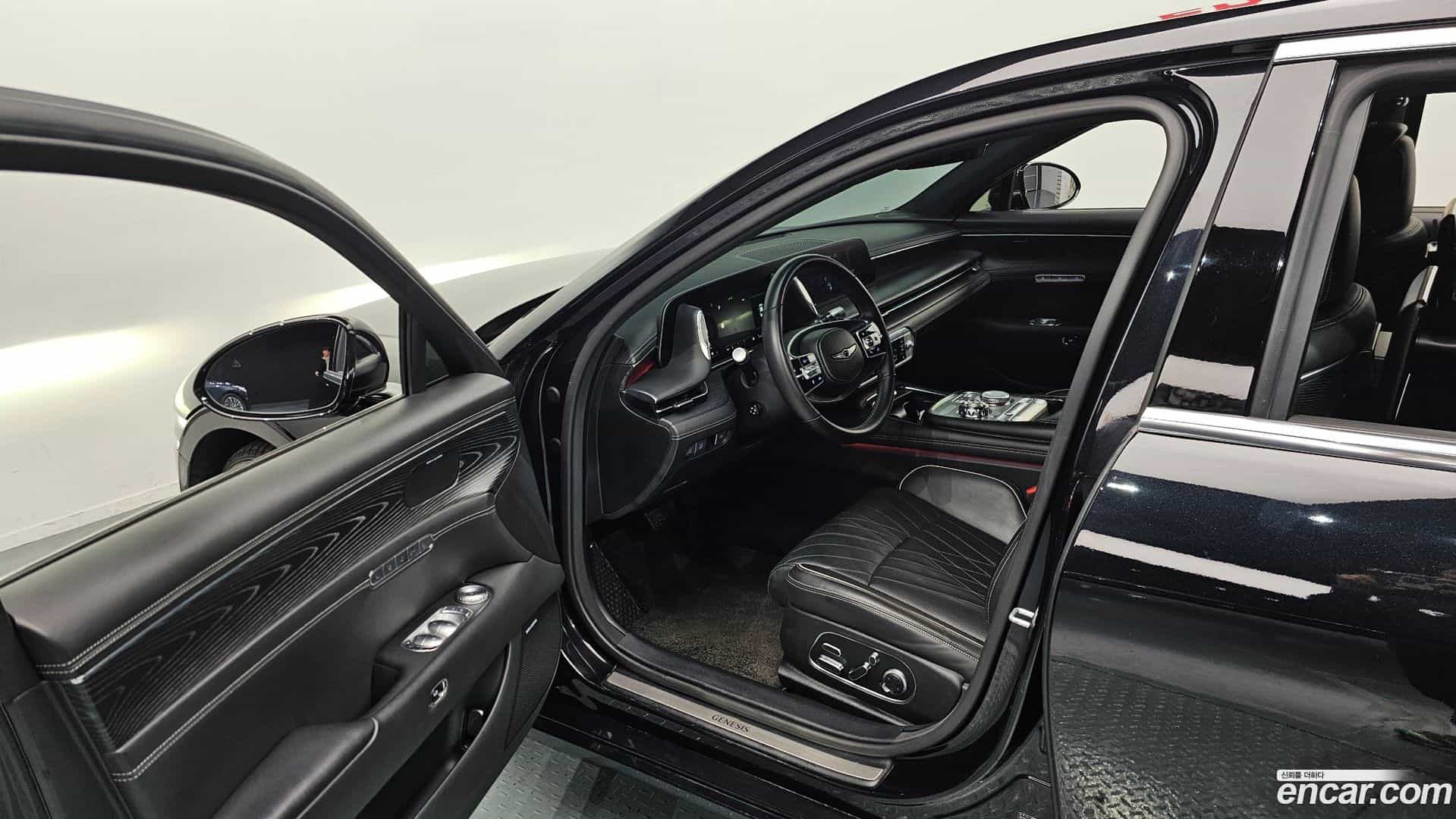 G90 Genesis 2023.0-INNER-010
