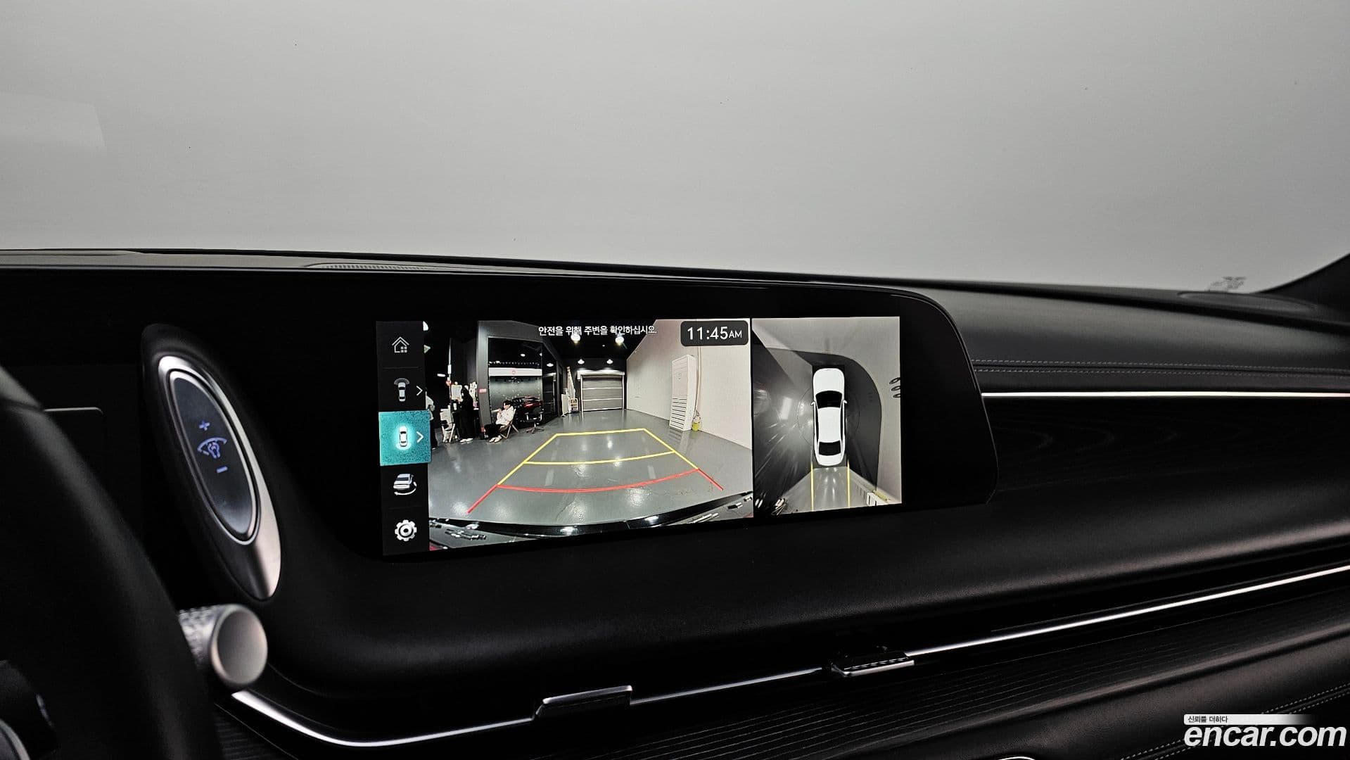 Main__Slider__Photo:G90 Genesis 2023.0-13