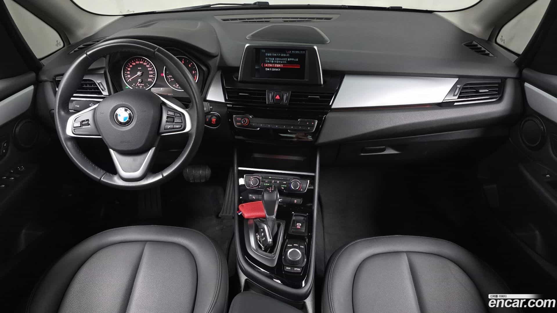 2-Series BMW 2018.1-INNER-007