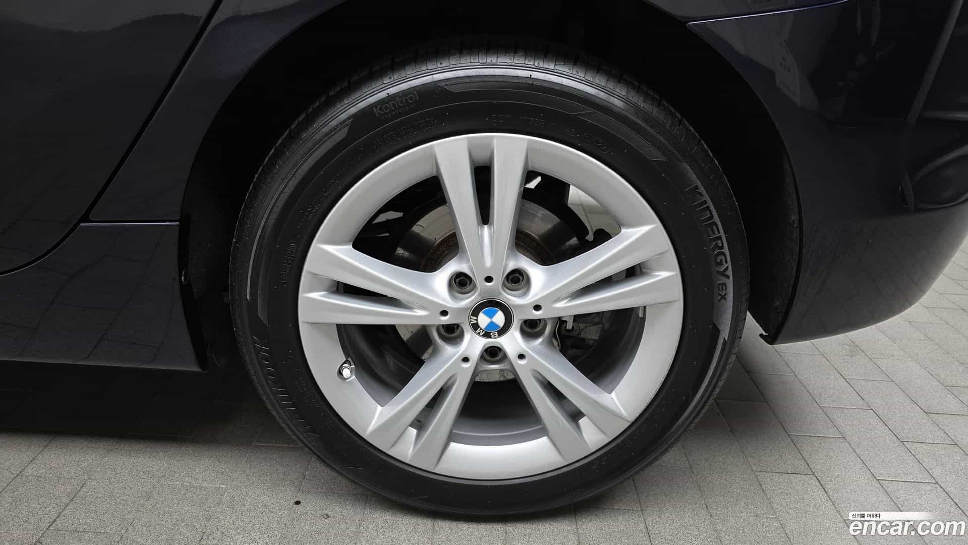 2-Series BMW 2018.1-OUTER-031