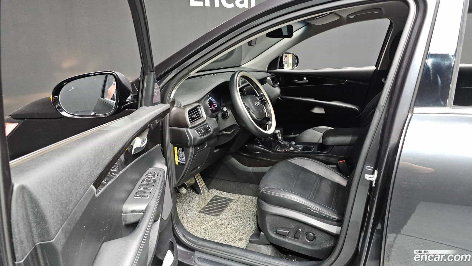 Sorento Kia 2018.5-INNER-010