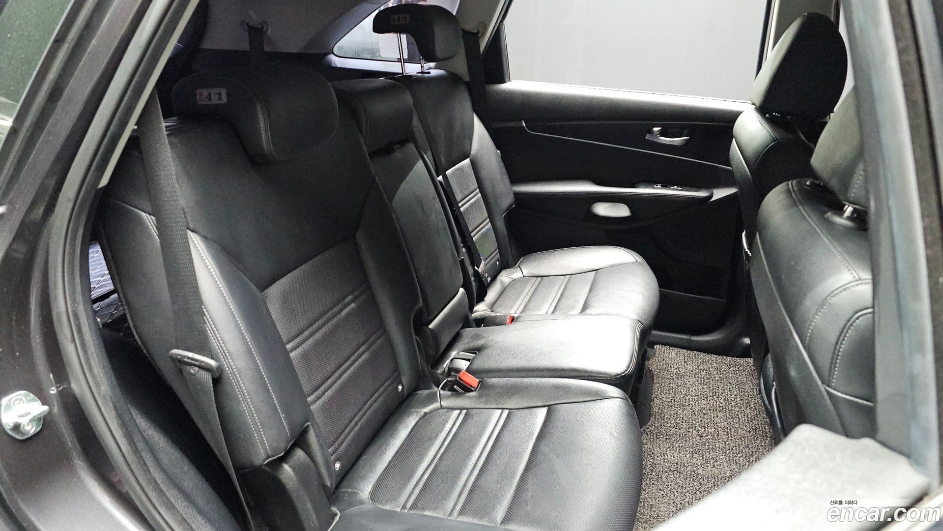 Main__Slider__Photo:Sorento Kia 2018.5-10