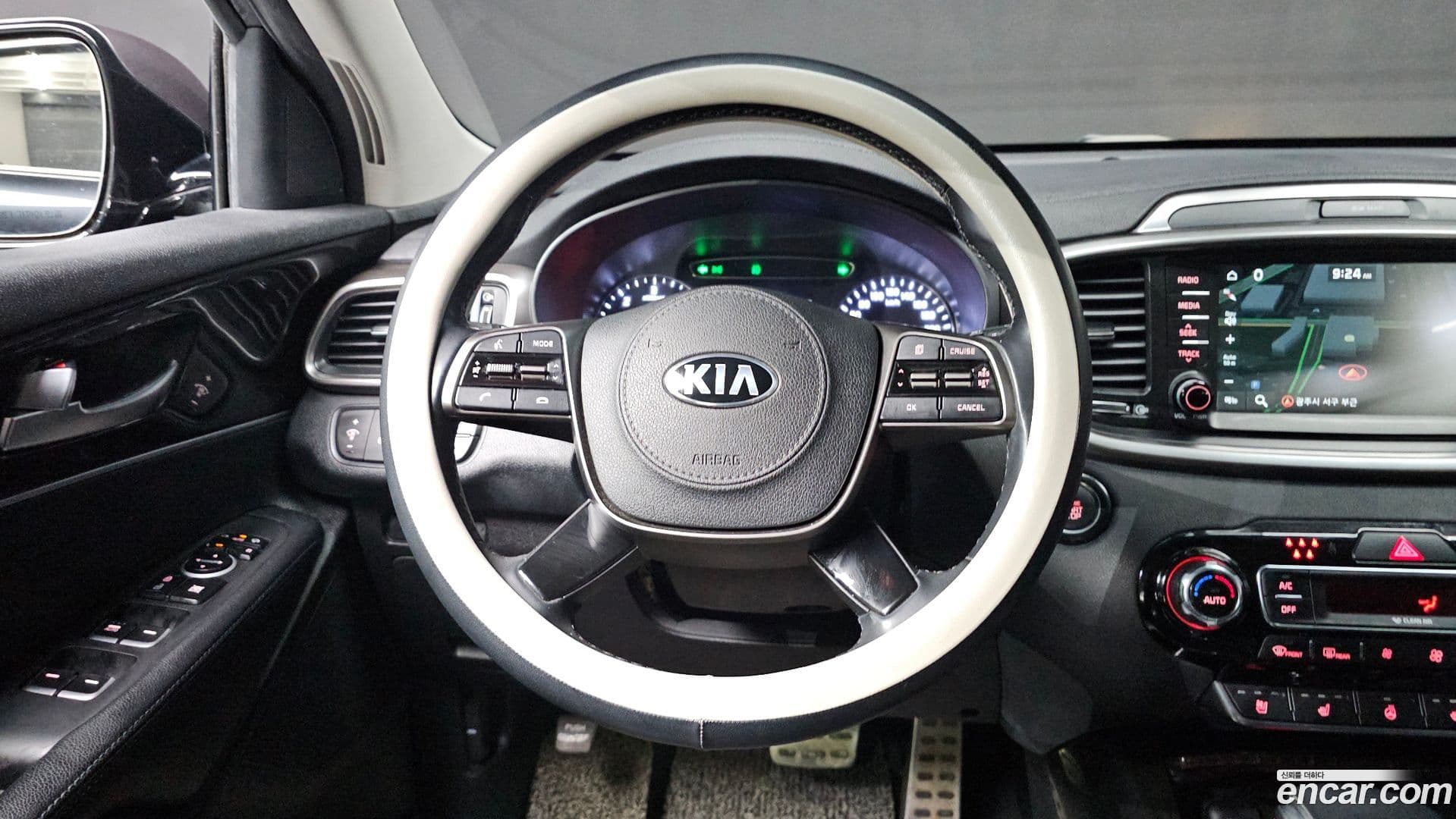 Main__Slider__Photo:Sorento Kia 2018.5-12