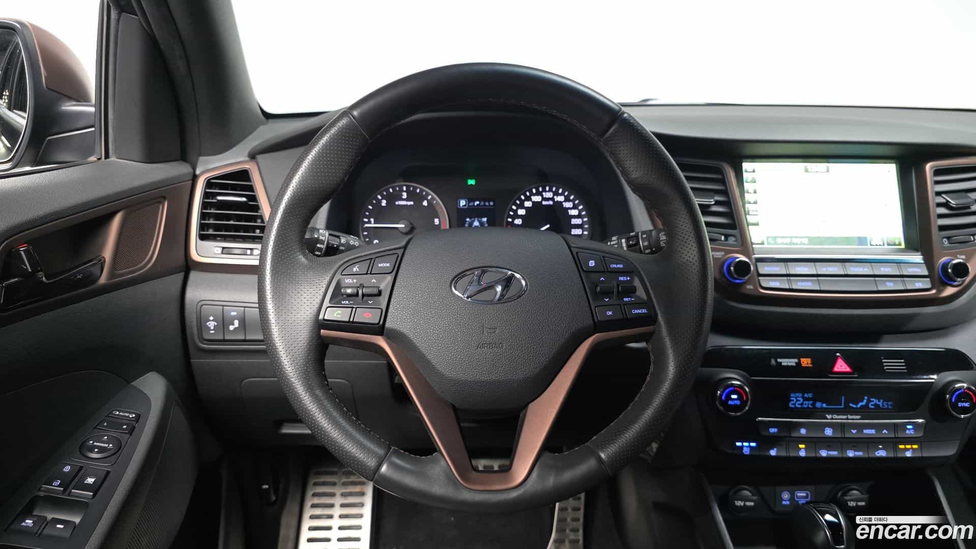 Tucson Hyundai 2017.6-OPTION-016