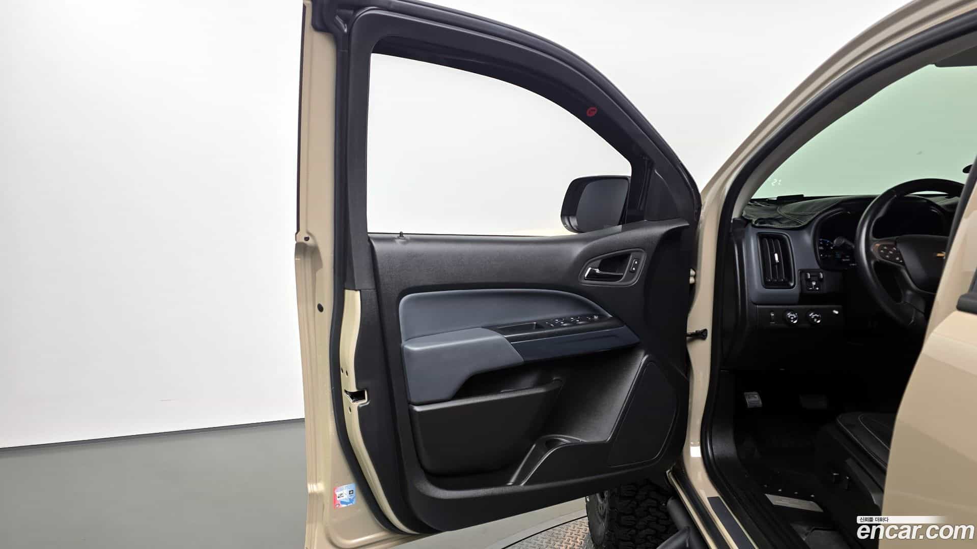 Colorado Chevrolet 2022.6-INNER-034