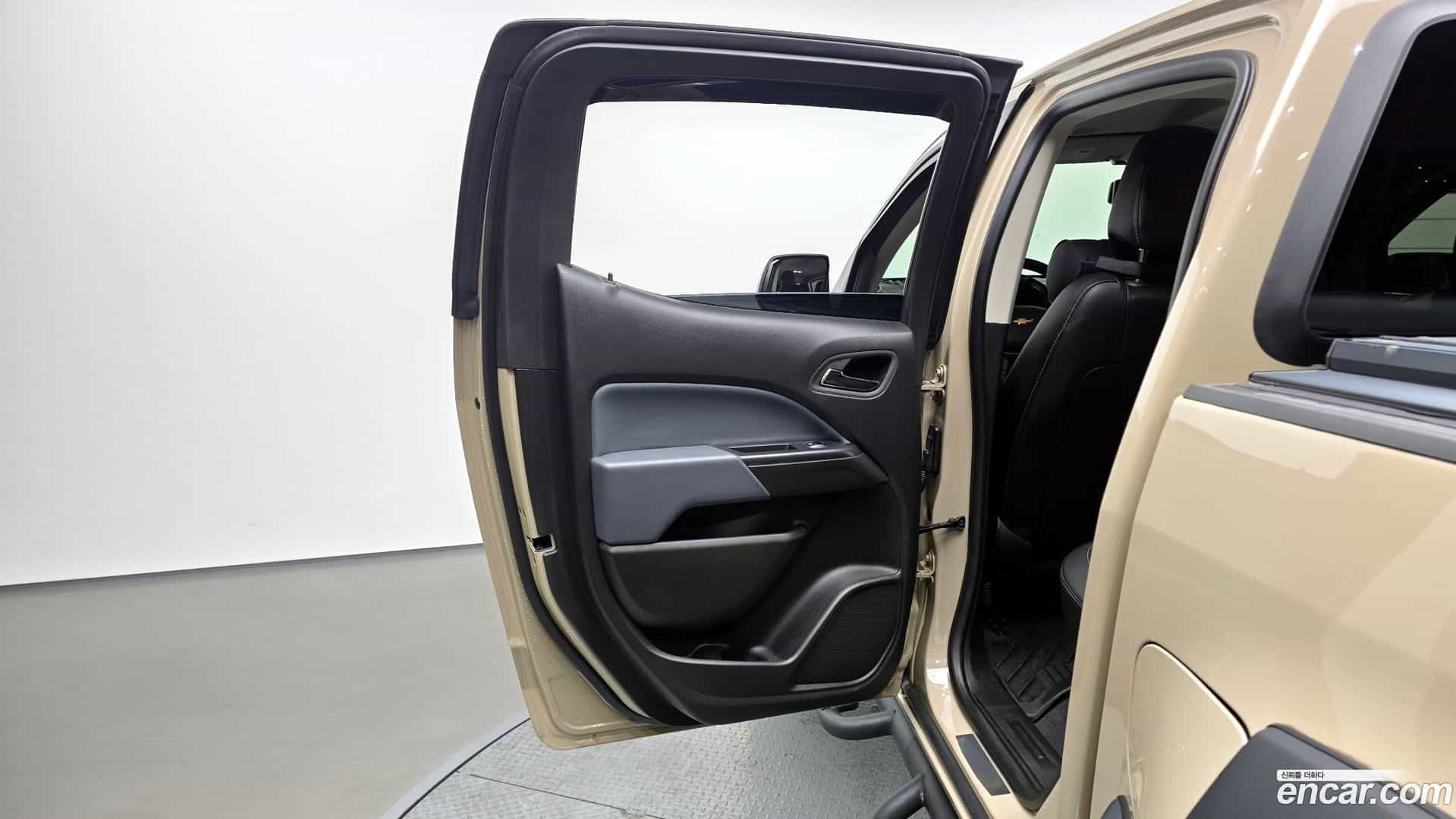 Colorado Chevrolet 2022.6-INNER-035