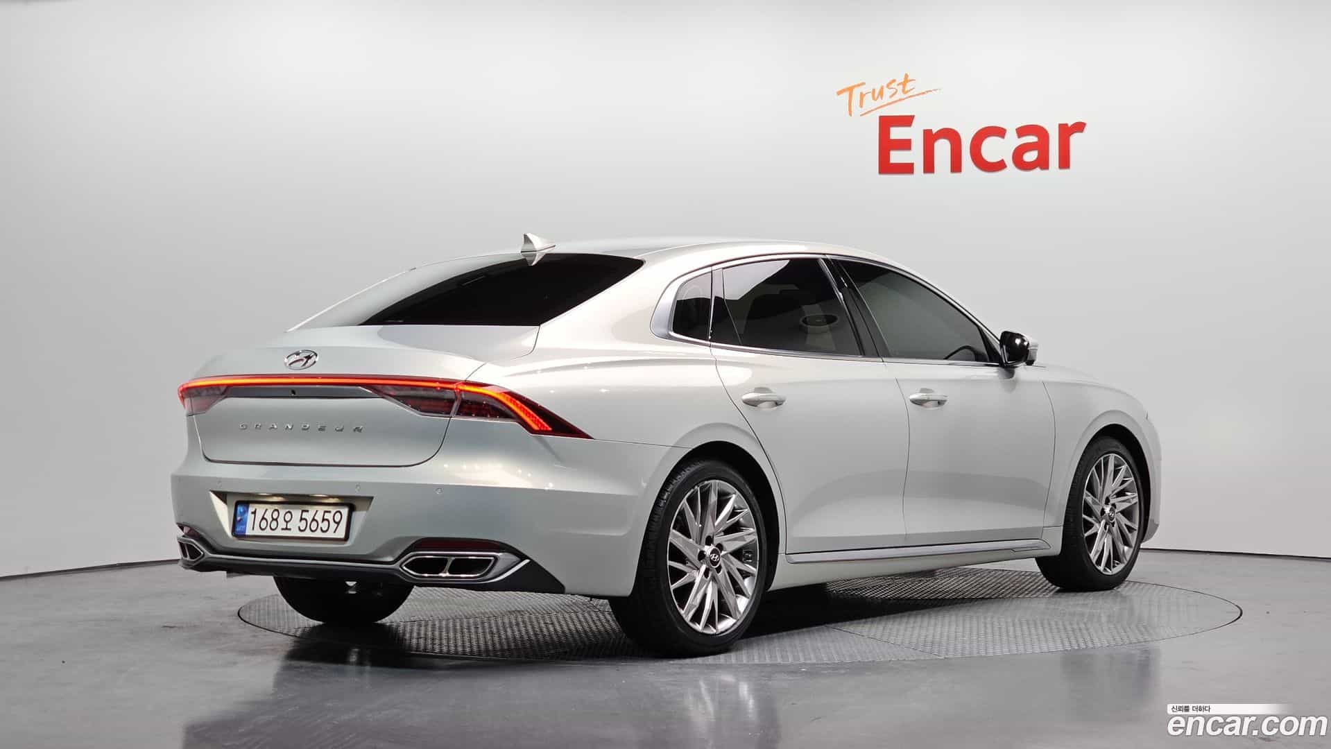 Grandeur Hyundai 2020.10-OUTER-002