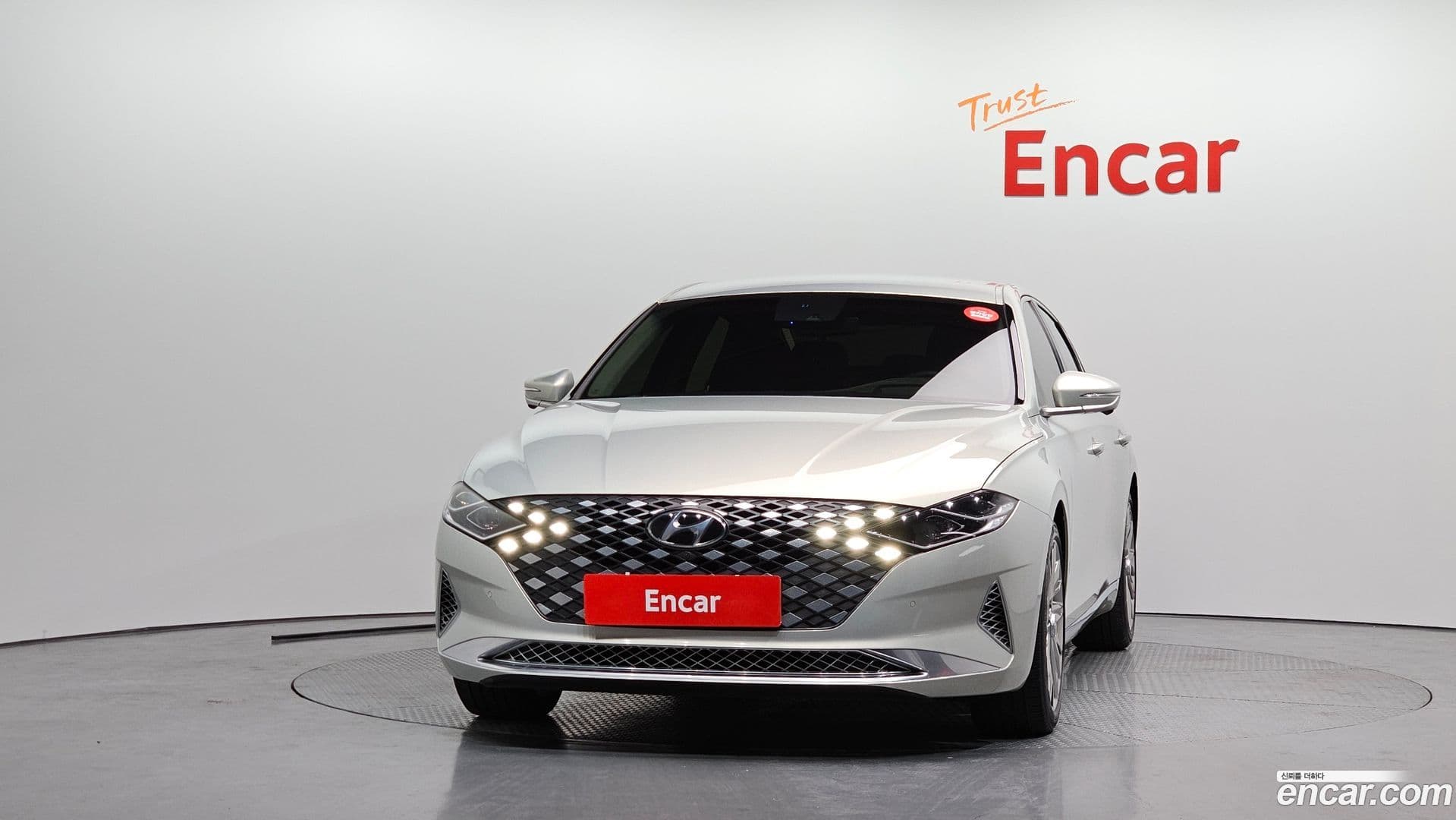 Main__Slider__Photo:Grandeur Hyundai 2020.10-2