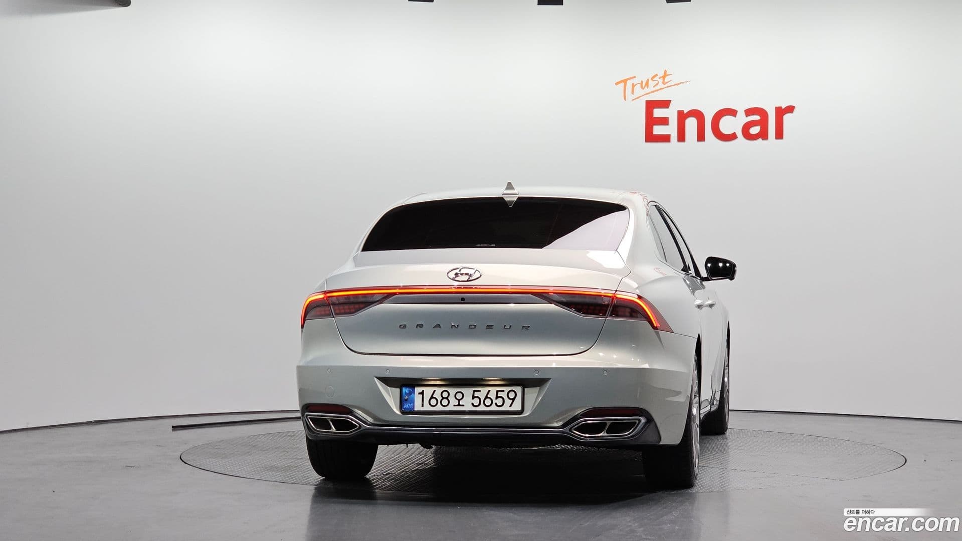 Main__Slider__Photo:Grandeur Hyundai 2020.10-3