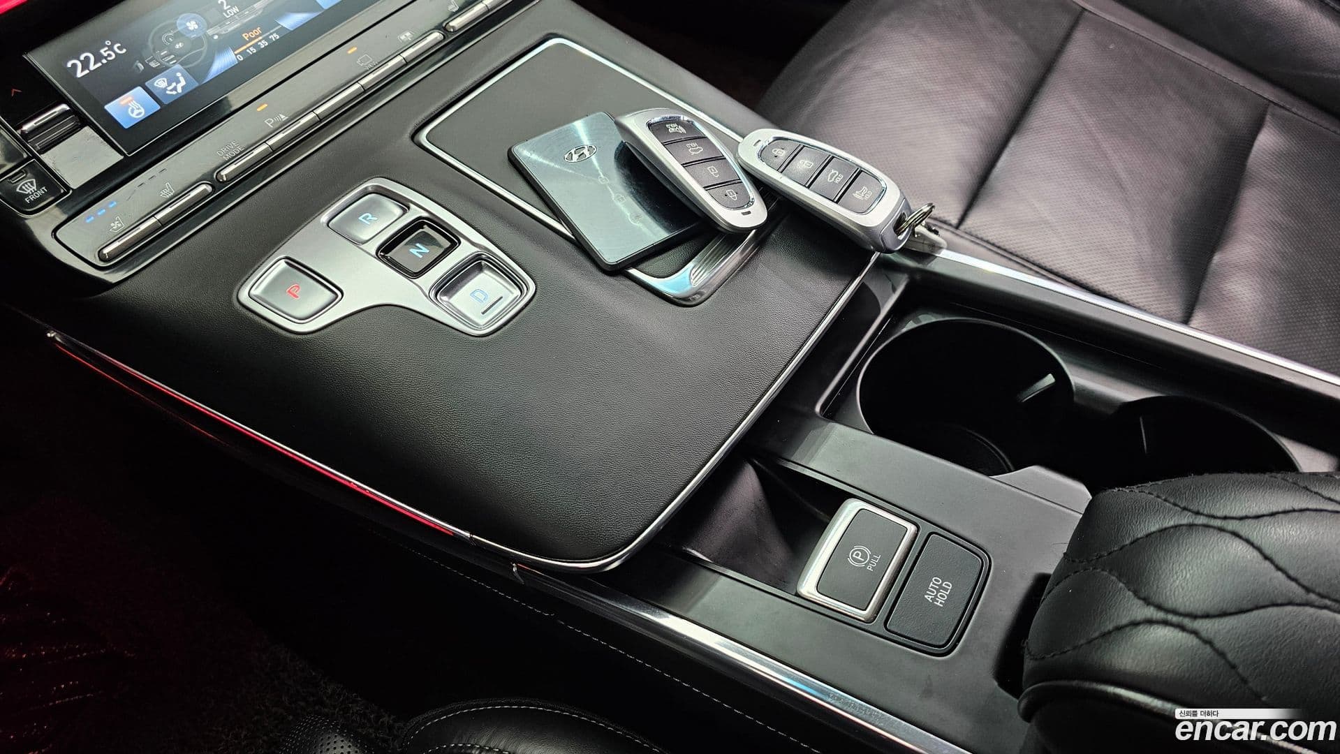 Main__Slider__Photo:Grandeur Hyundai 2020.10-8