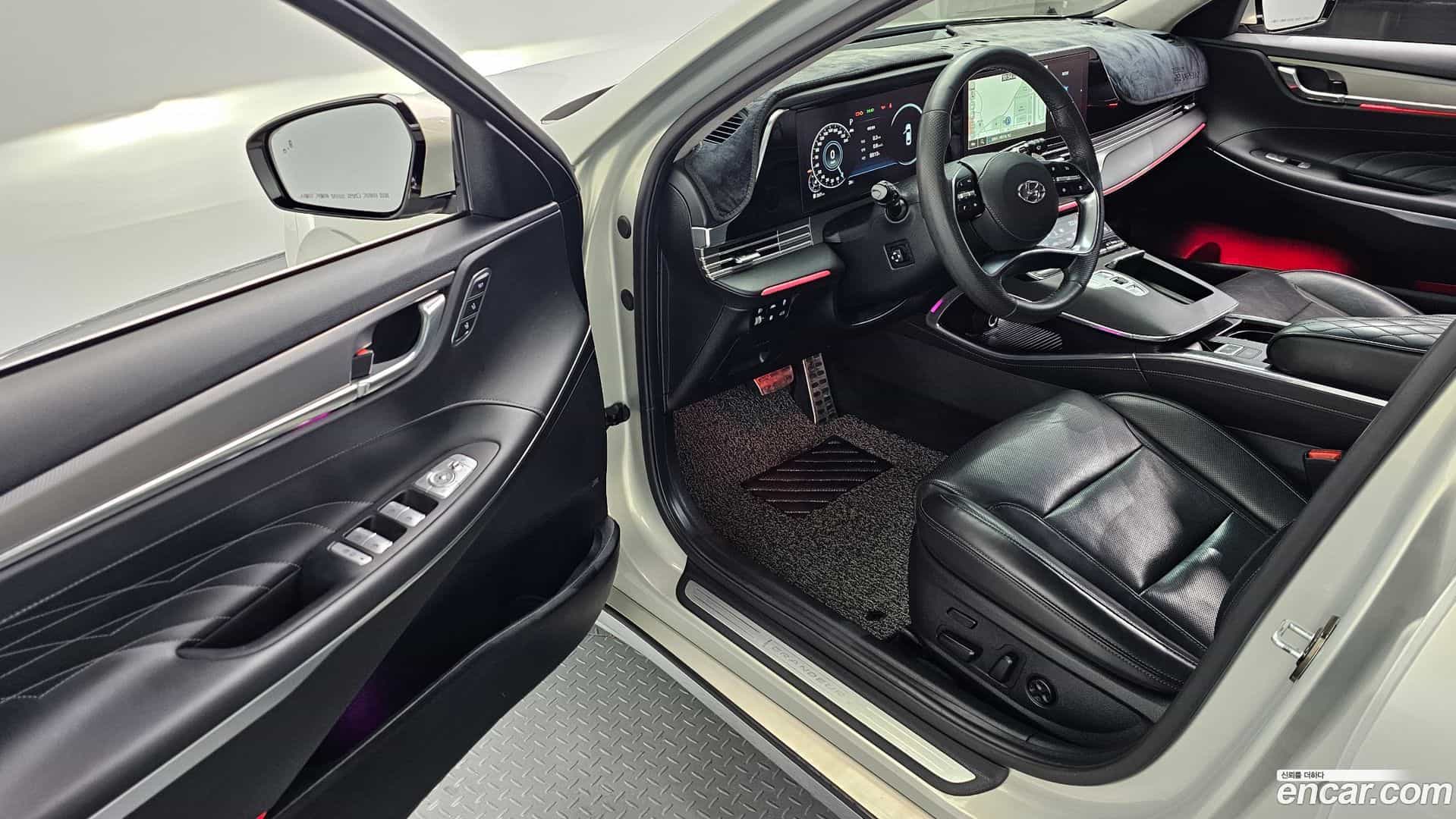 Grandeur Hyundai 2020.10-INNER-010