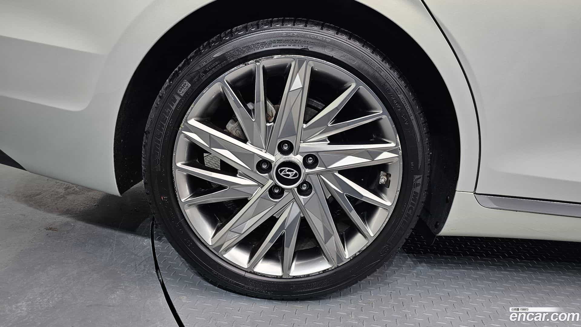 Grandeur Hyundai 2020.10-OUTER-031
