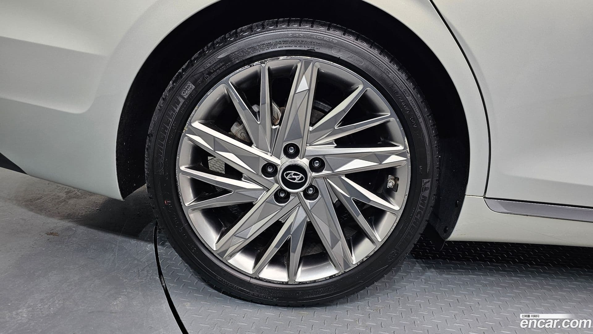 Main__Slider__Photo:Grandeur Hyundai 2020.10-20
