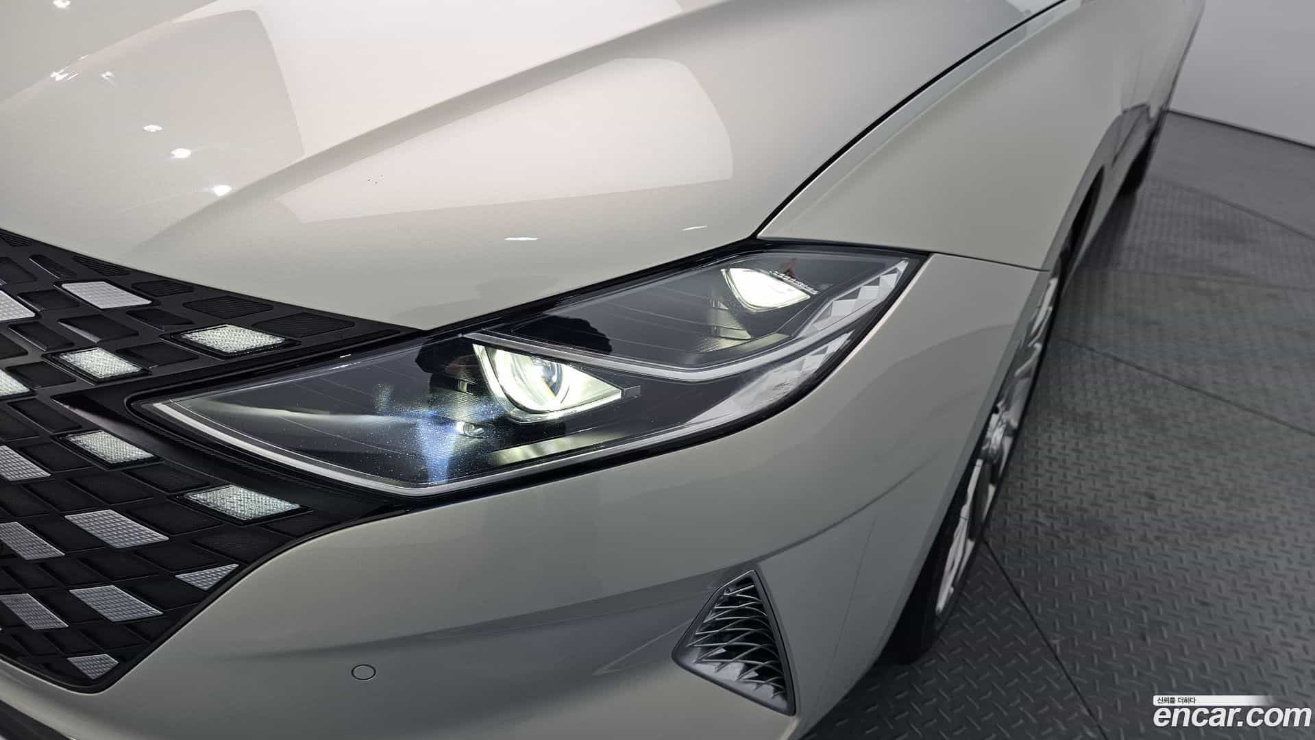 Grandeur Hyundai 2020.10-OUTER-032