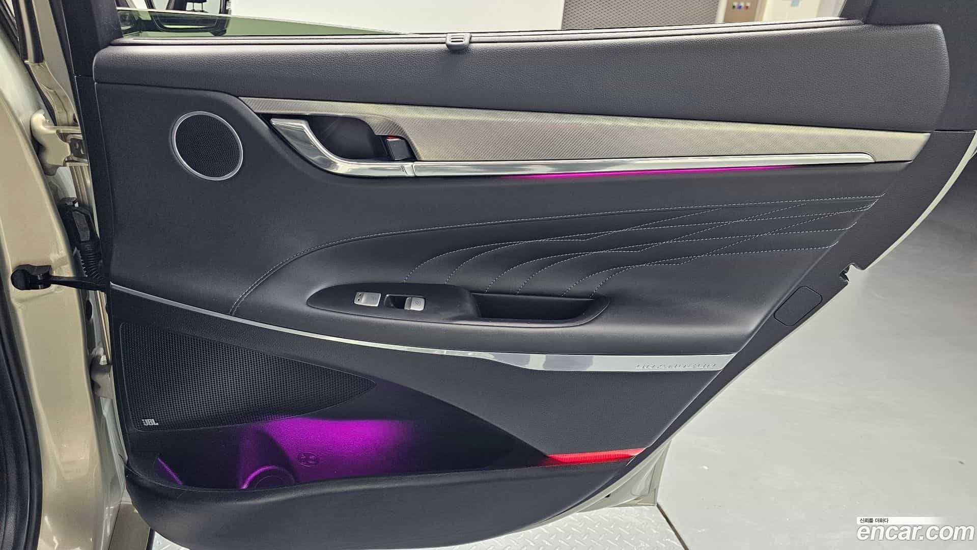 Grandeur Hyundai 2020.10-INNER-035