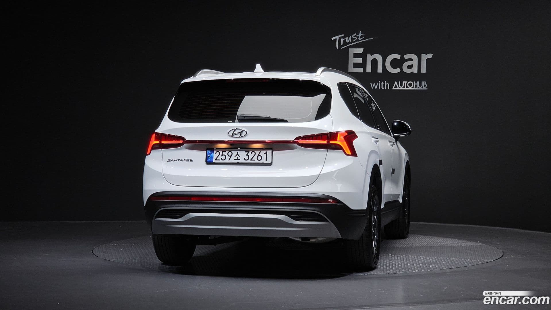 Main__Slider__Photo:Santafe Hyundai 2023.5-3