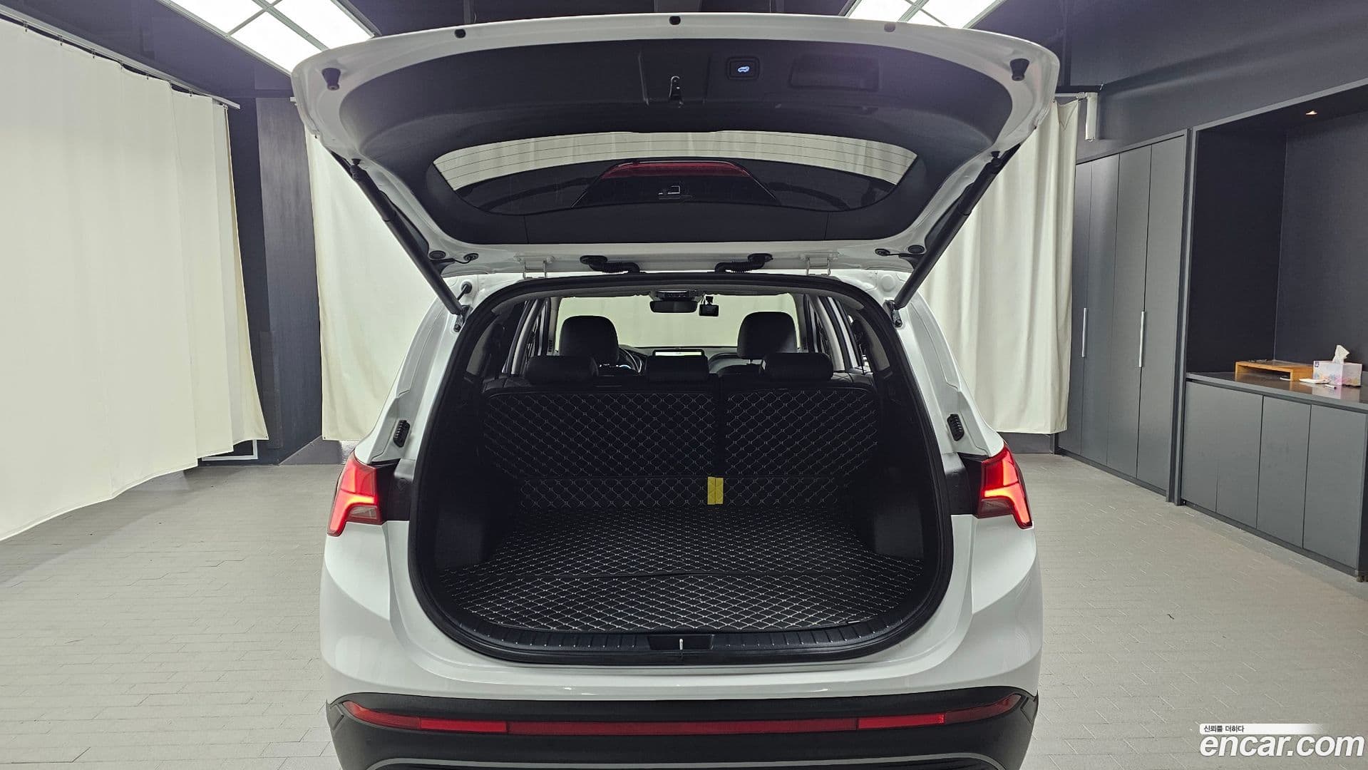 Main__Slider__Photo:Santafe Hyundai 2023.5-19