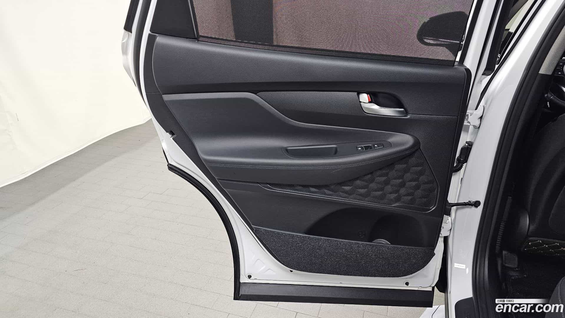 Santafe Hyundai 2023.5-INNER-035
