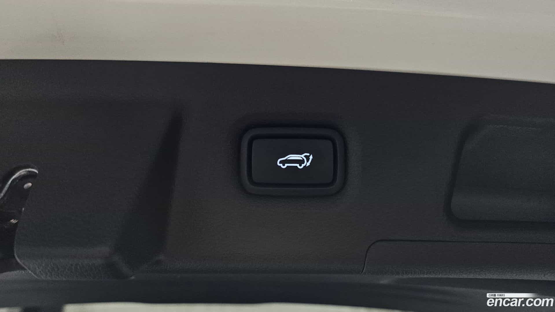 Santafe Hyundai 2023.5-INNER-036