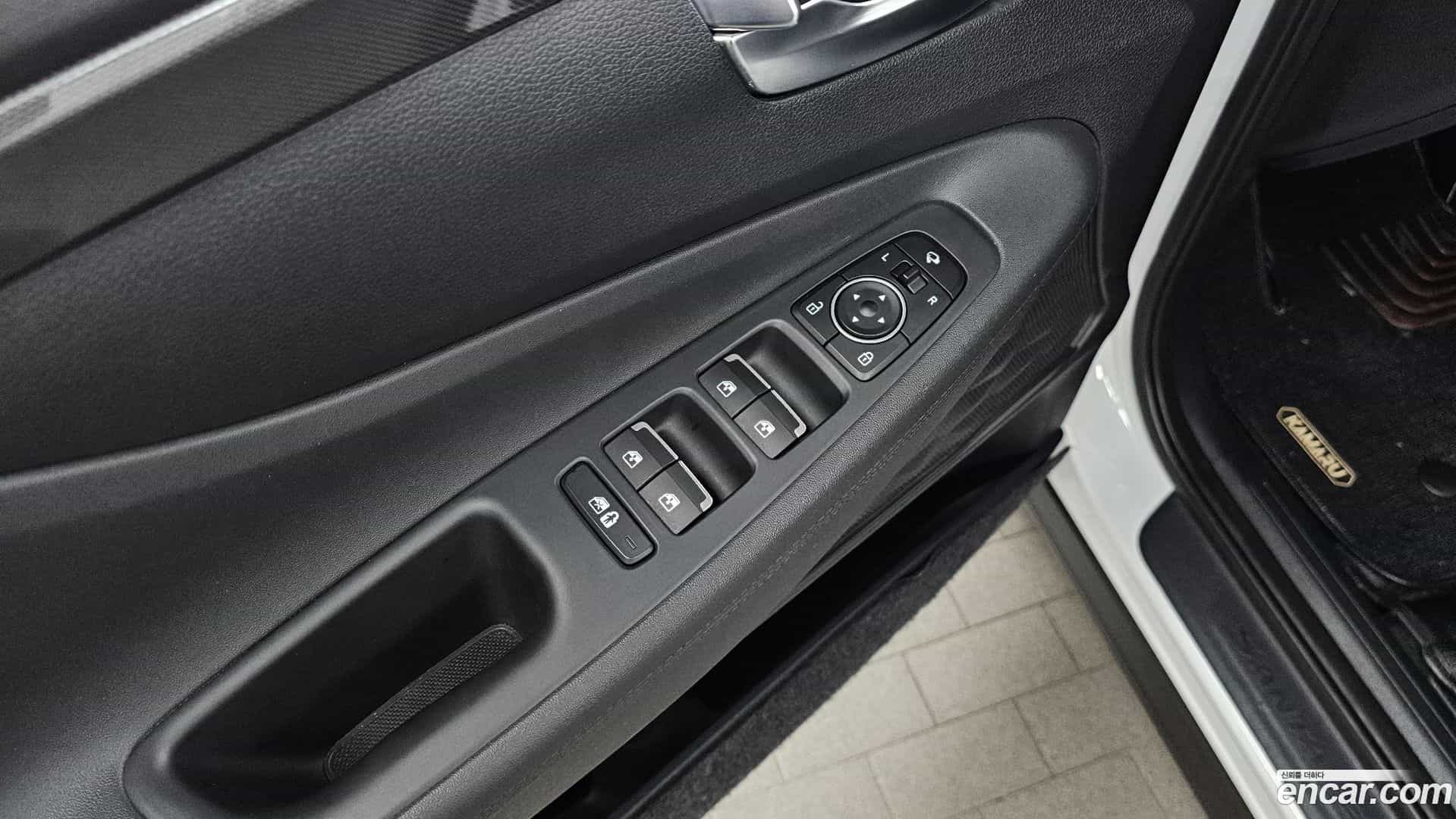 Santafe Hyundai 2023.5-OPTION-040