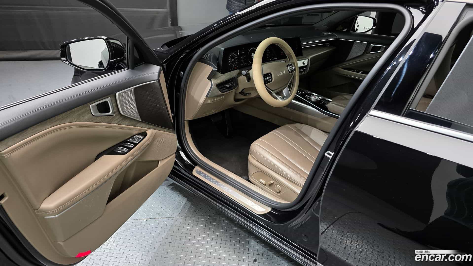 K8 Kia 2023.1-INNER-010
