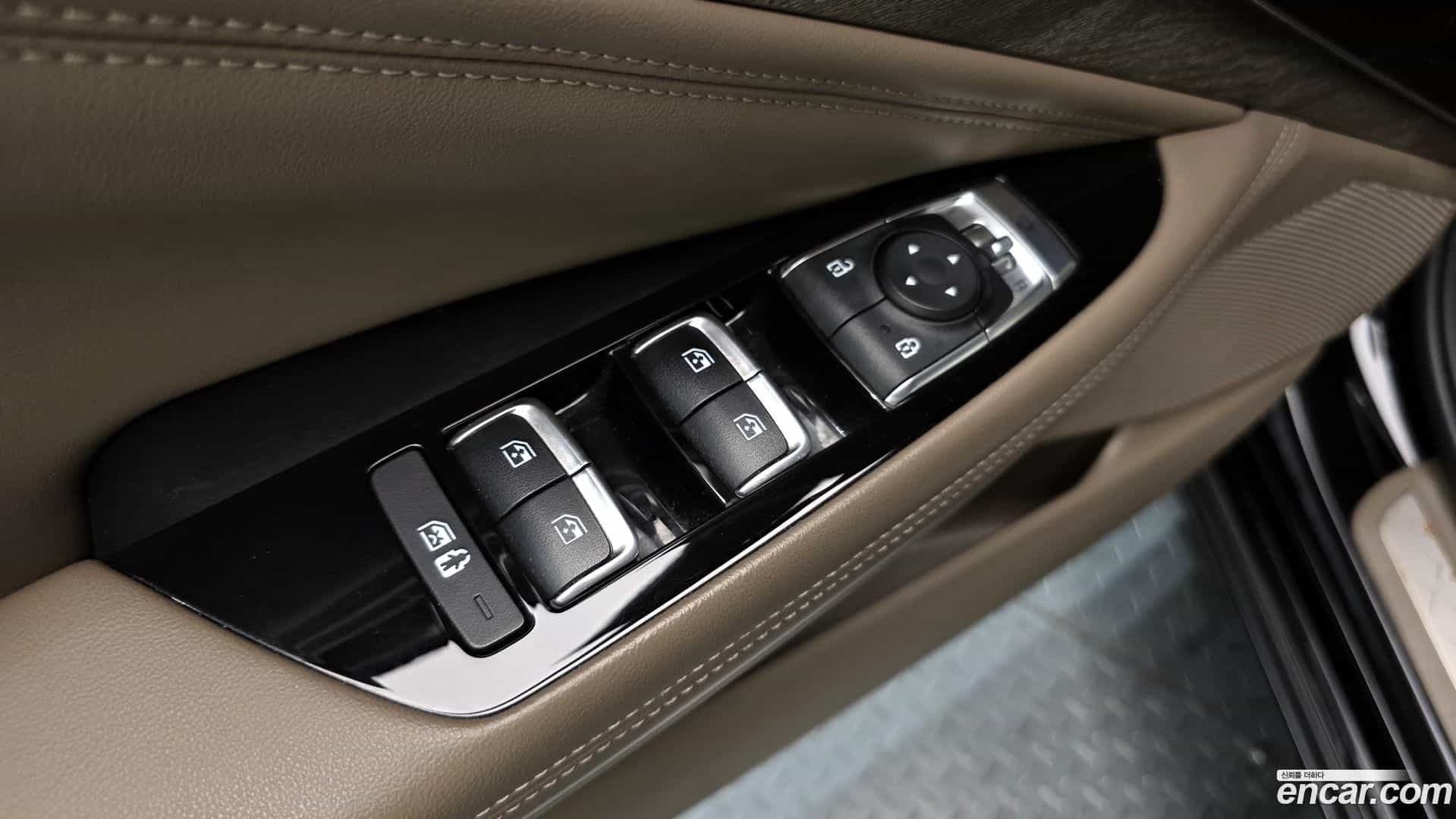 K8 Kia 2023.1-OPTION-018