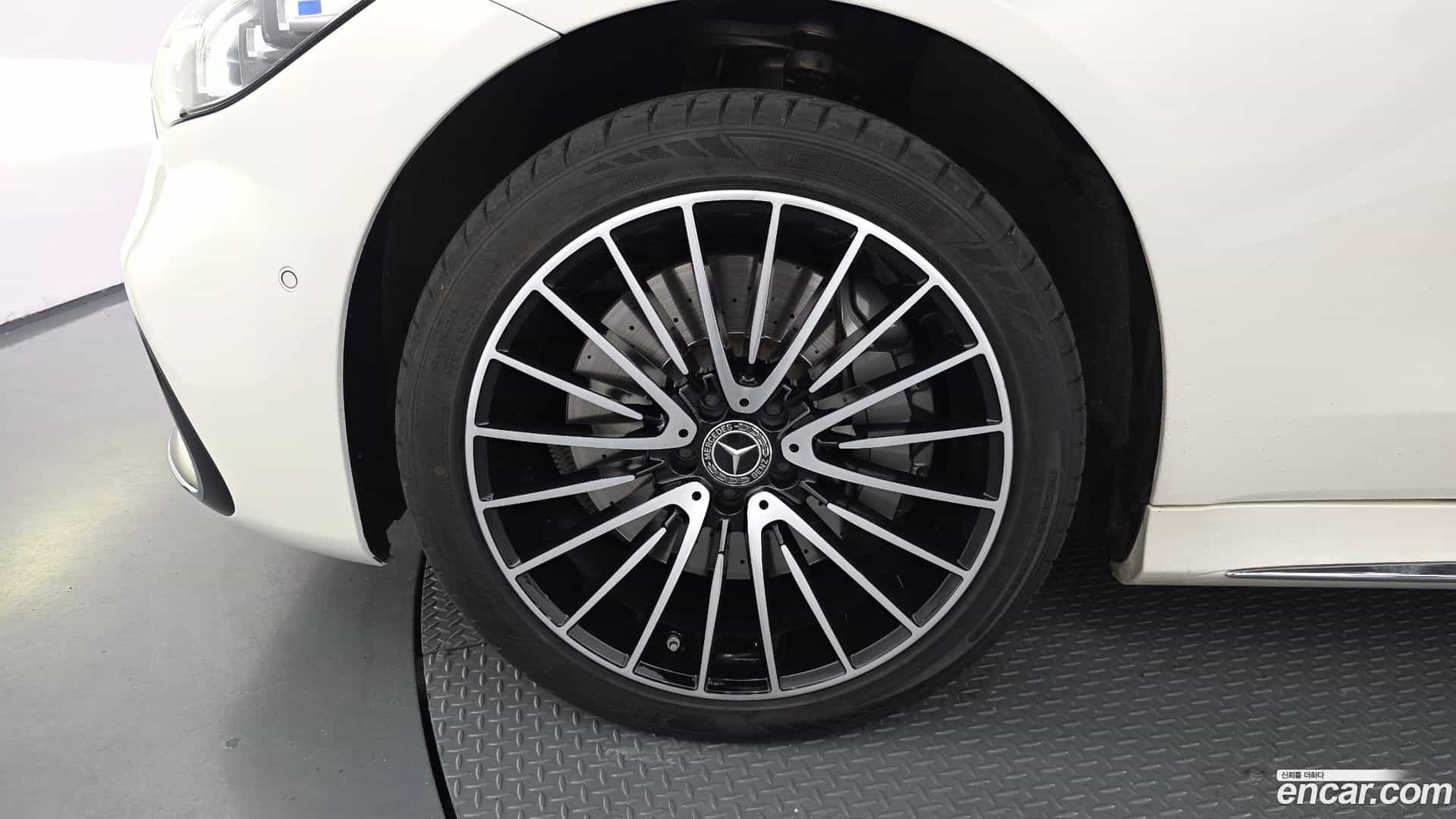 S-Class Mercedes-Benz 2022.7-OUTER-005