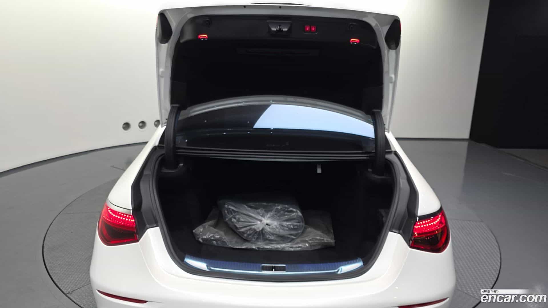 S-Class Mercedes-Benz 2022.7-OPTION-024