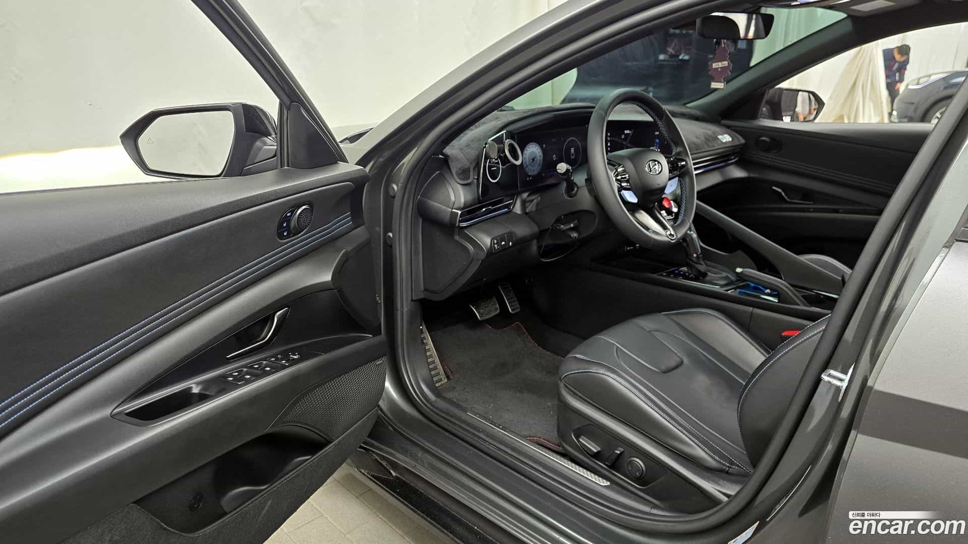 AVANTE Hyundai 2022.1-INNER-010