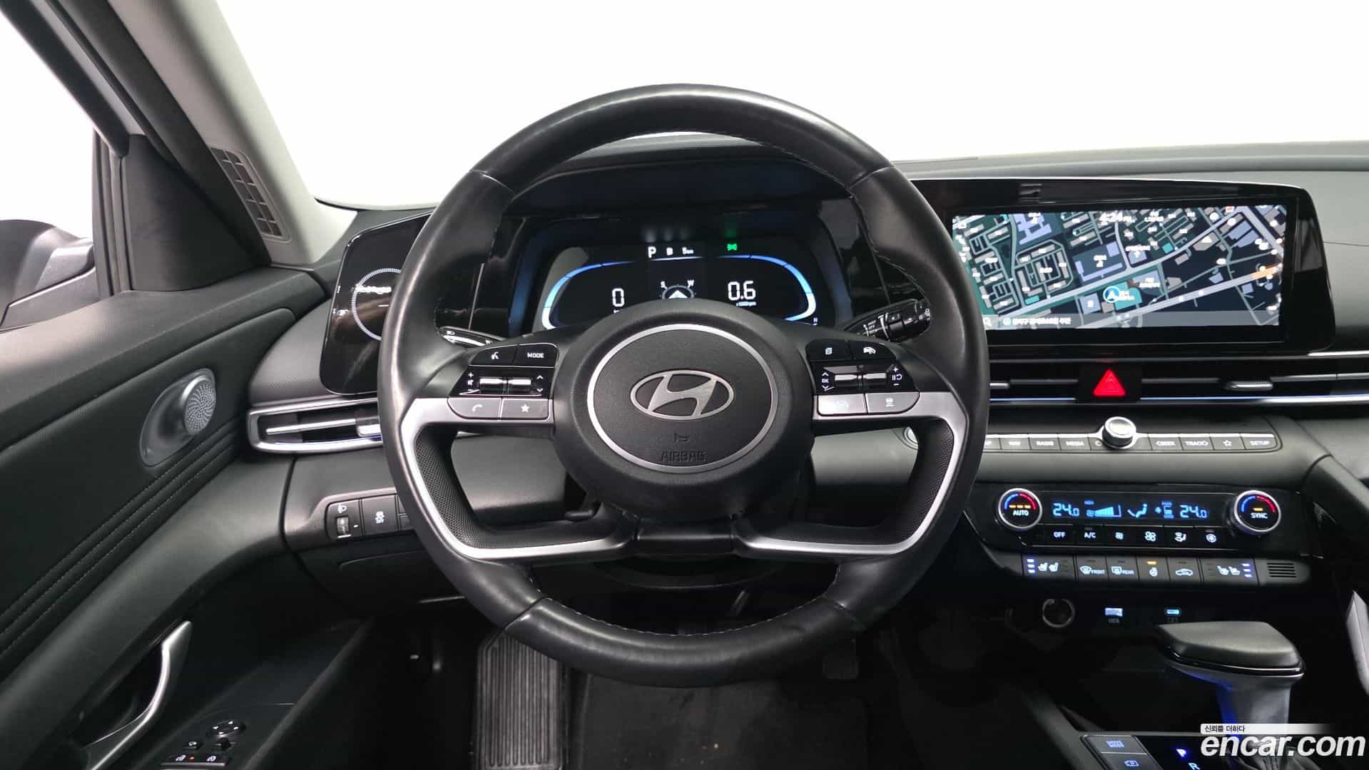 AVANTE Hyundai 2023.11-OPTION-016