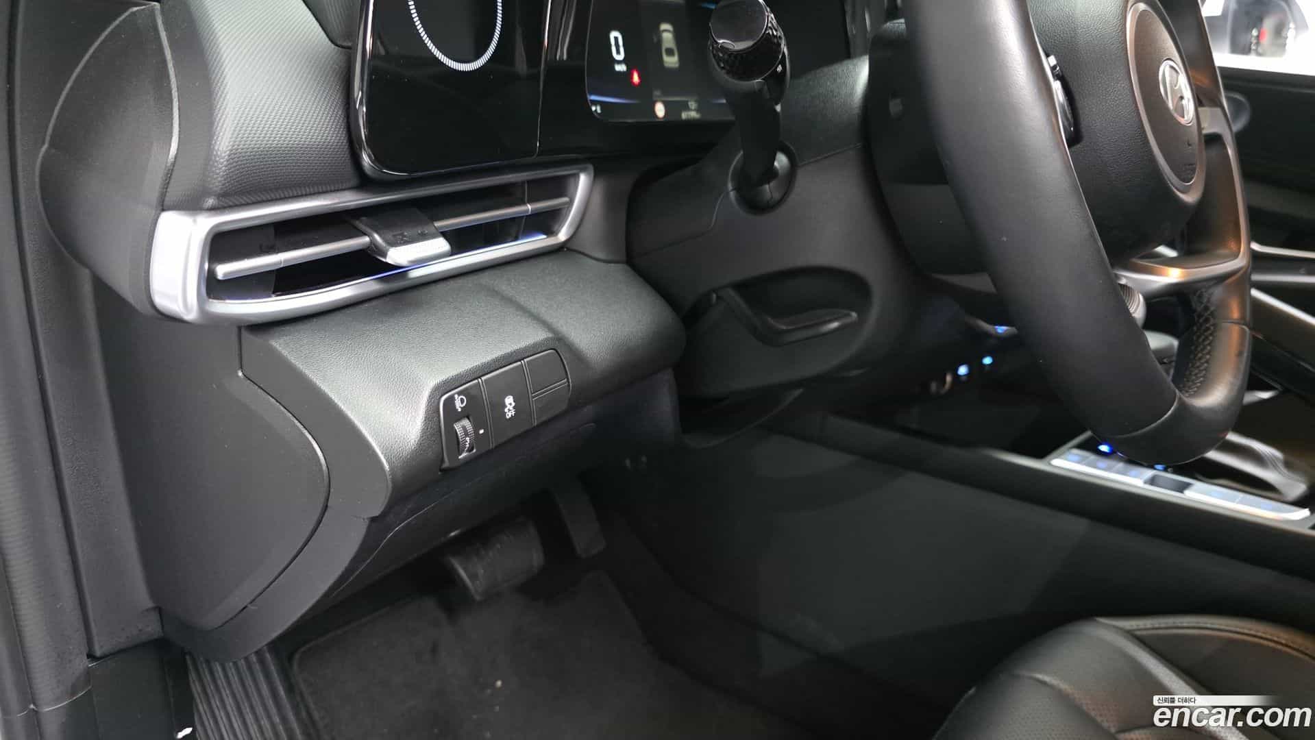 AVANTE Hyundai 2023.11-OPTION-040