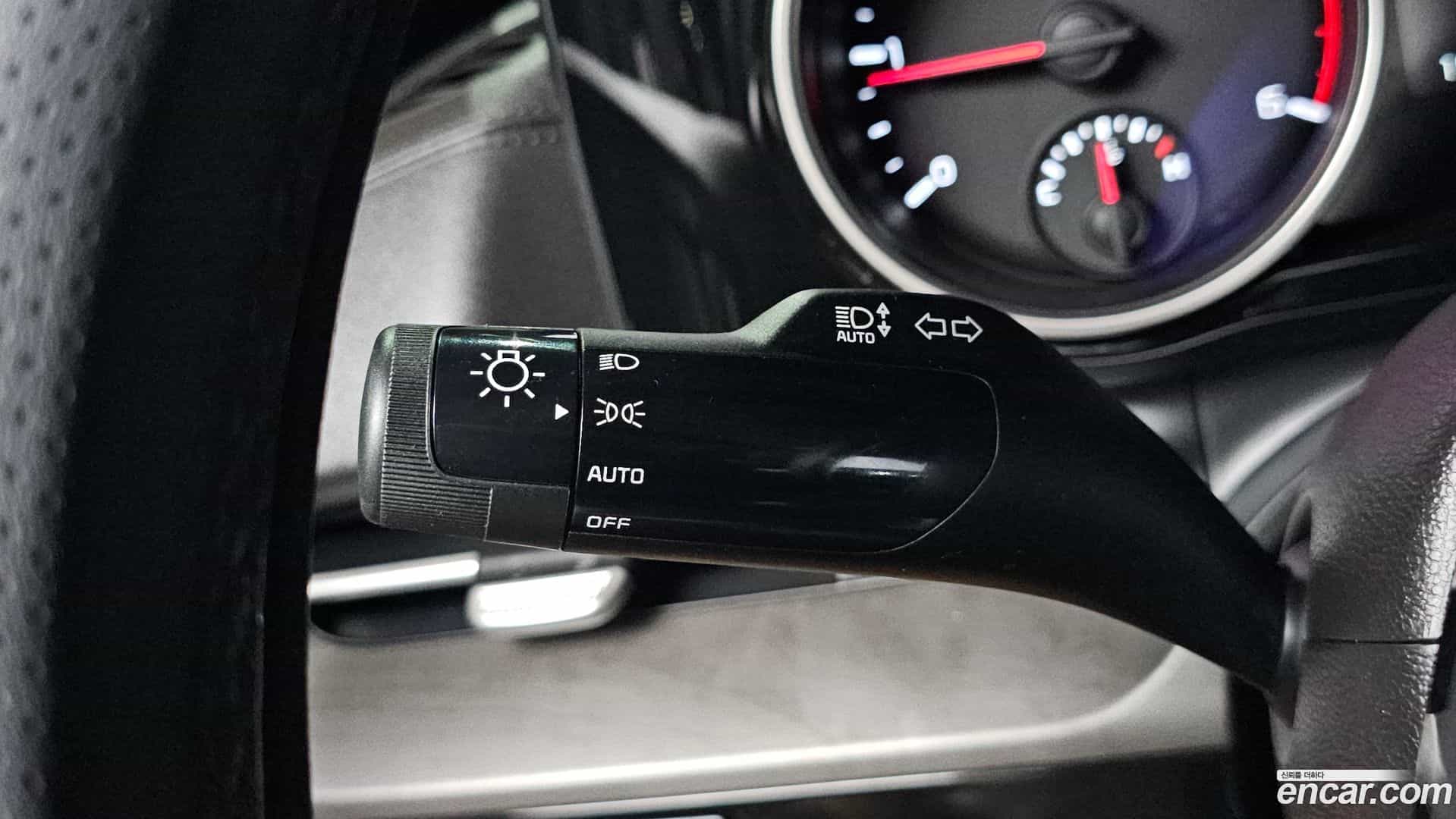 Canival Kia 2020.8-OPTION-040