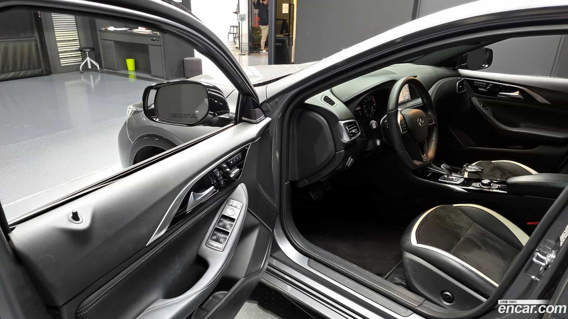 Q30 Infiniti 2019.4-OPTION-015