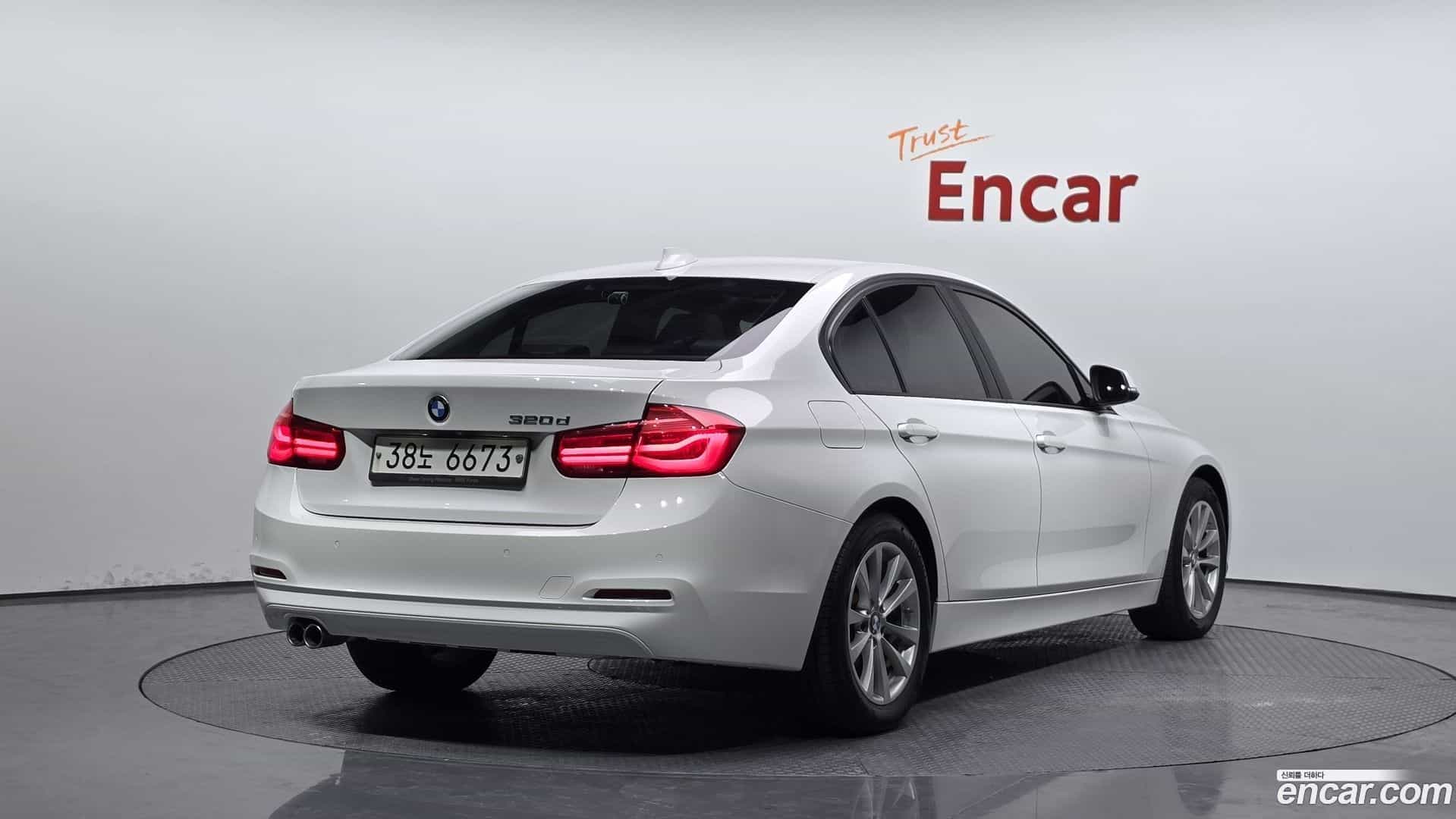 3-Series BMW 2018.2-OUTER-002