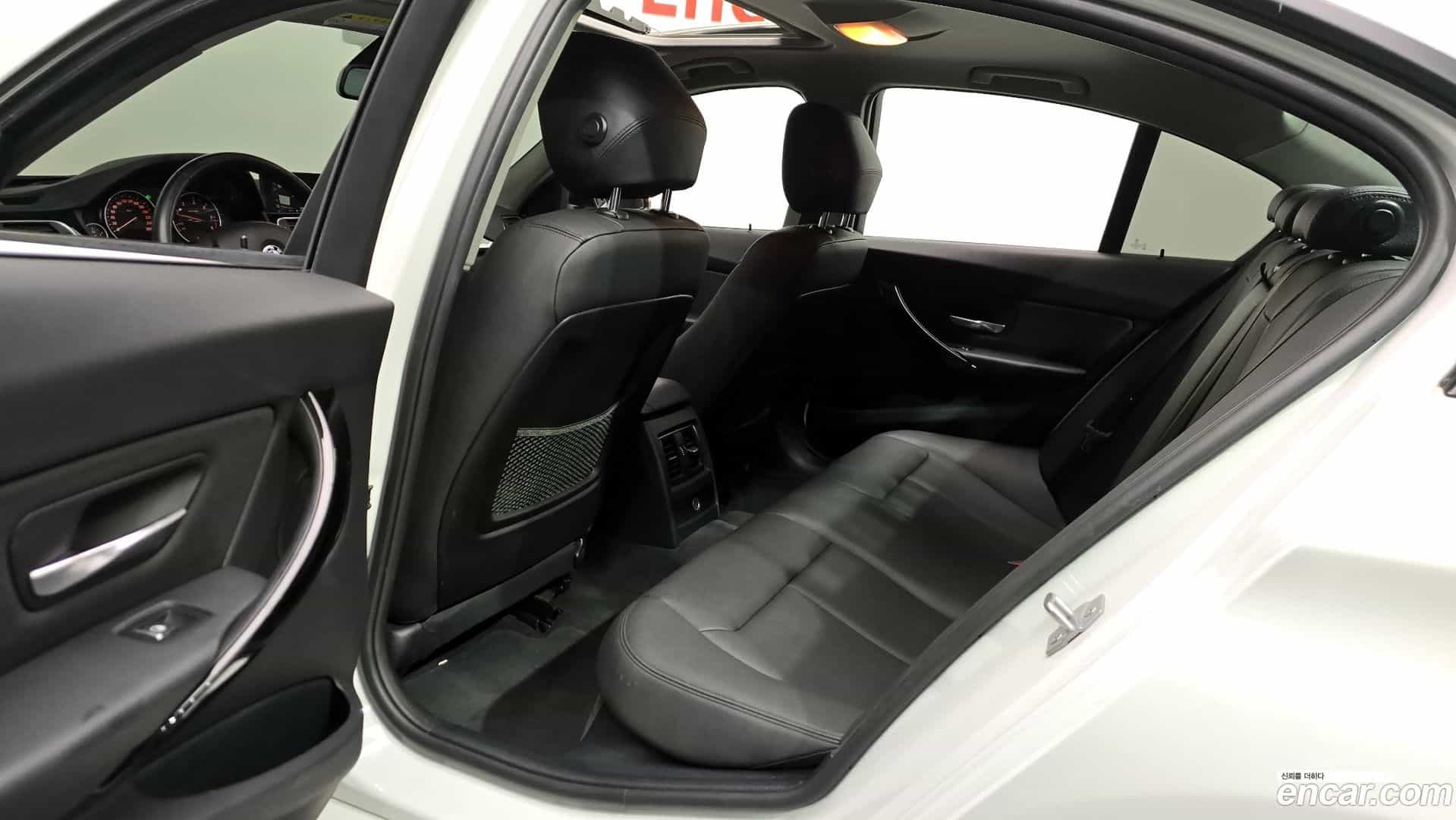 3-Series BMW 2018.2-OPTION-015