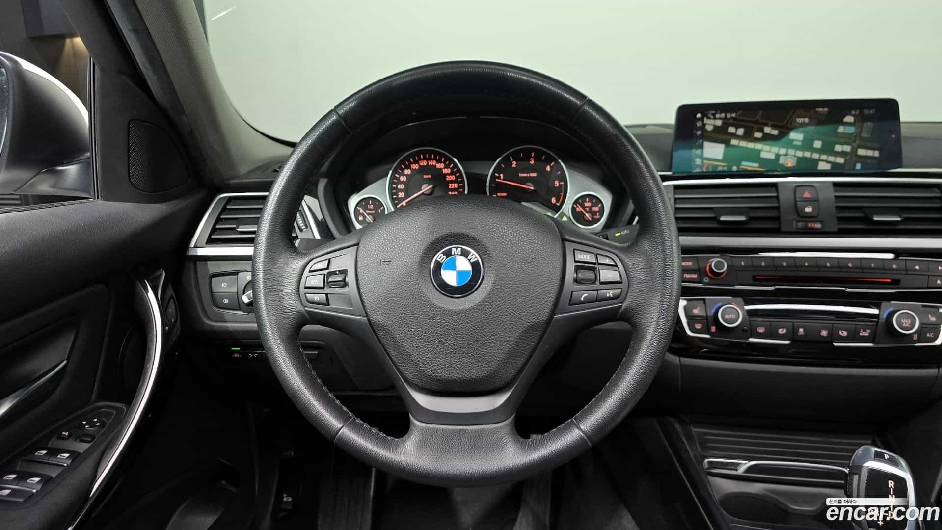 3-Series BMW 2018.2-OPTION-017