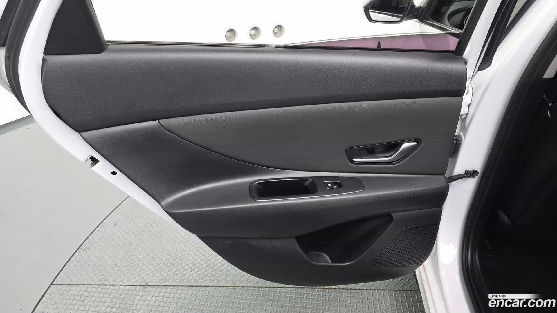 AVANTE Hyundai 2020.4-INNER-035