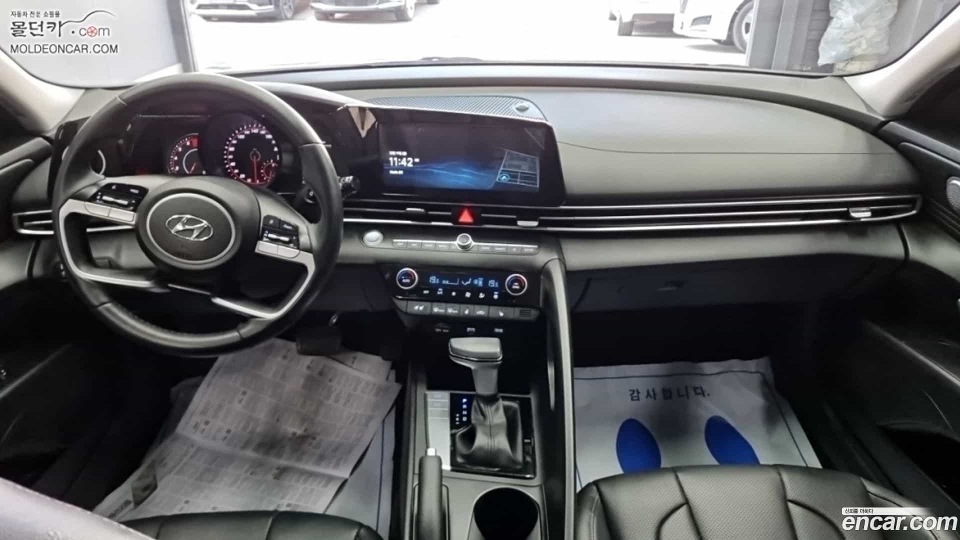 AVANTE Hyundai 2021.10-INNER-007