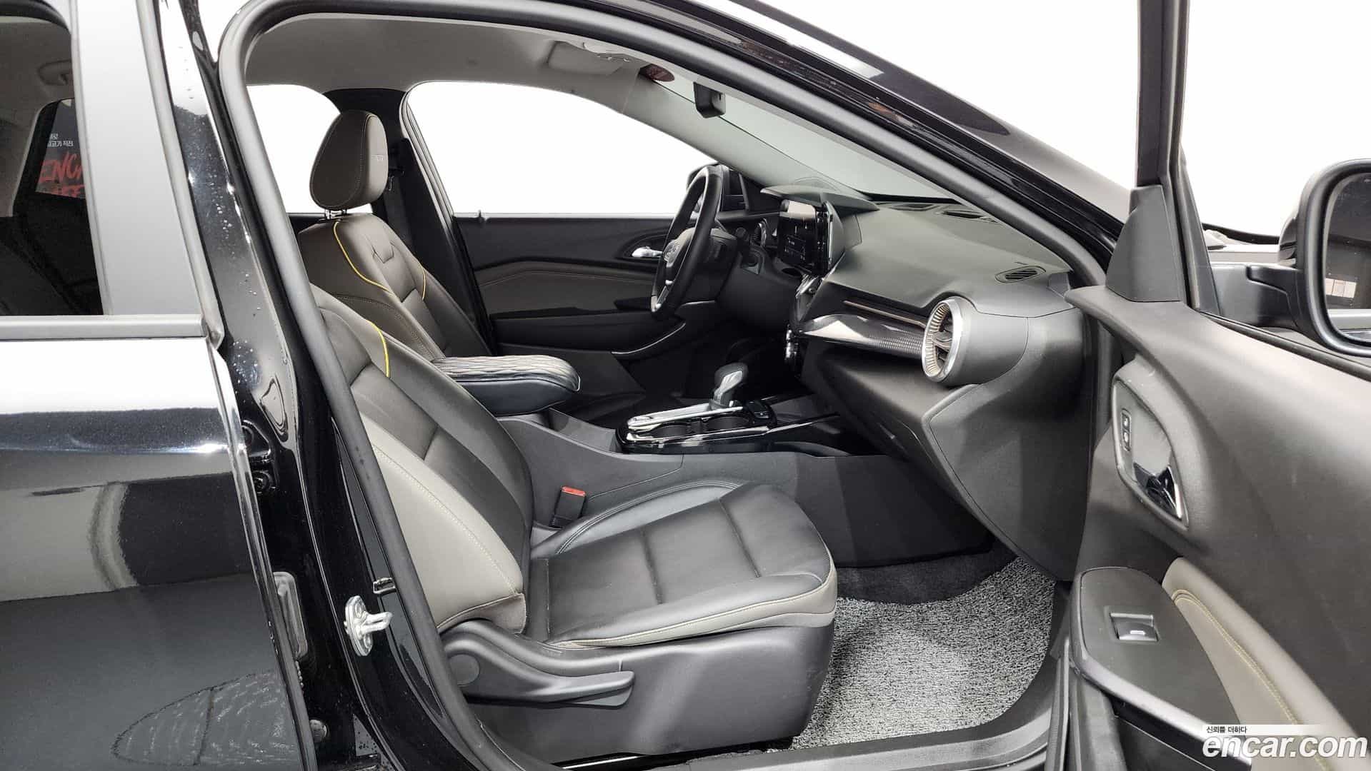 Trax Chevrolet 2023.10-OPTION-015