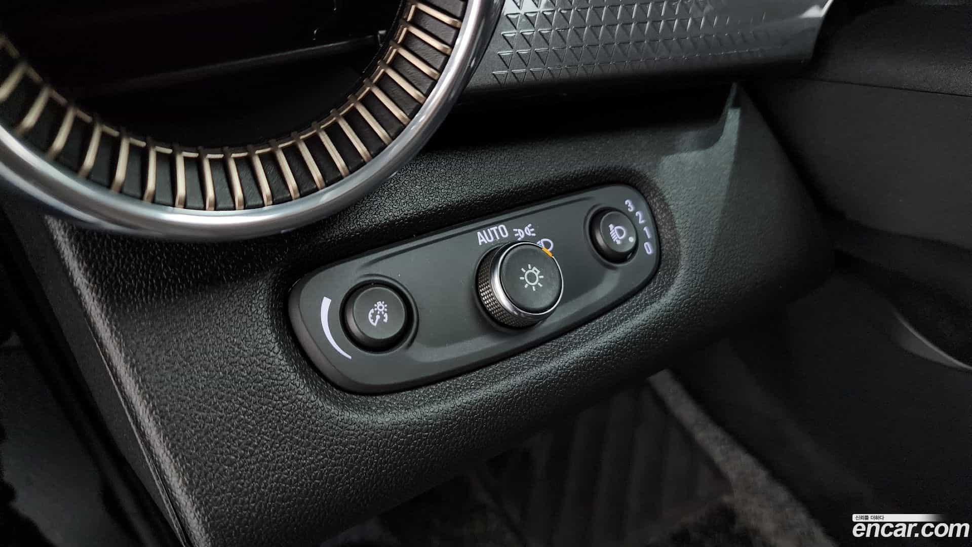 Trax Chevrolet 2023.10-OPTION-017