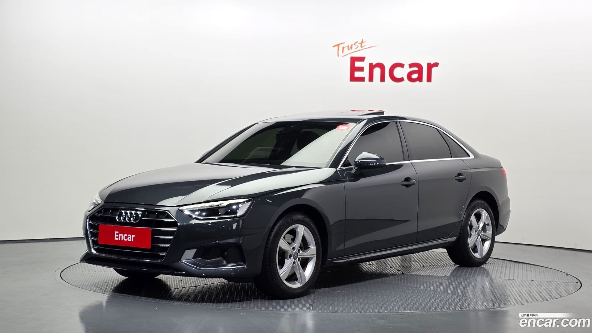 Main__Slider__Photo:A4 Audi 2021.11-0