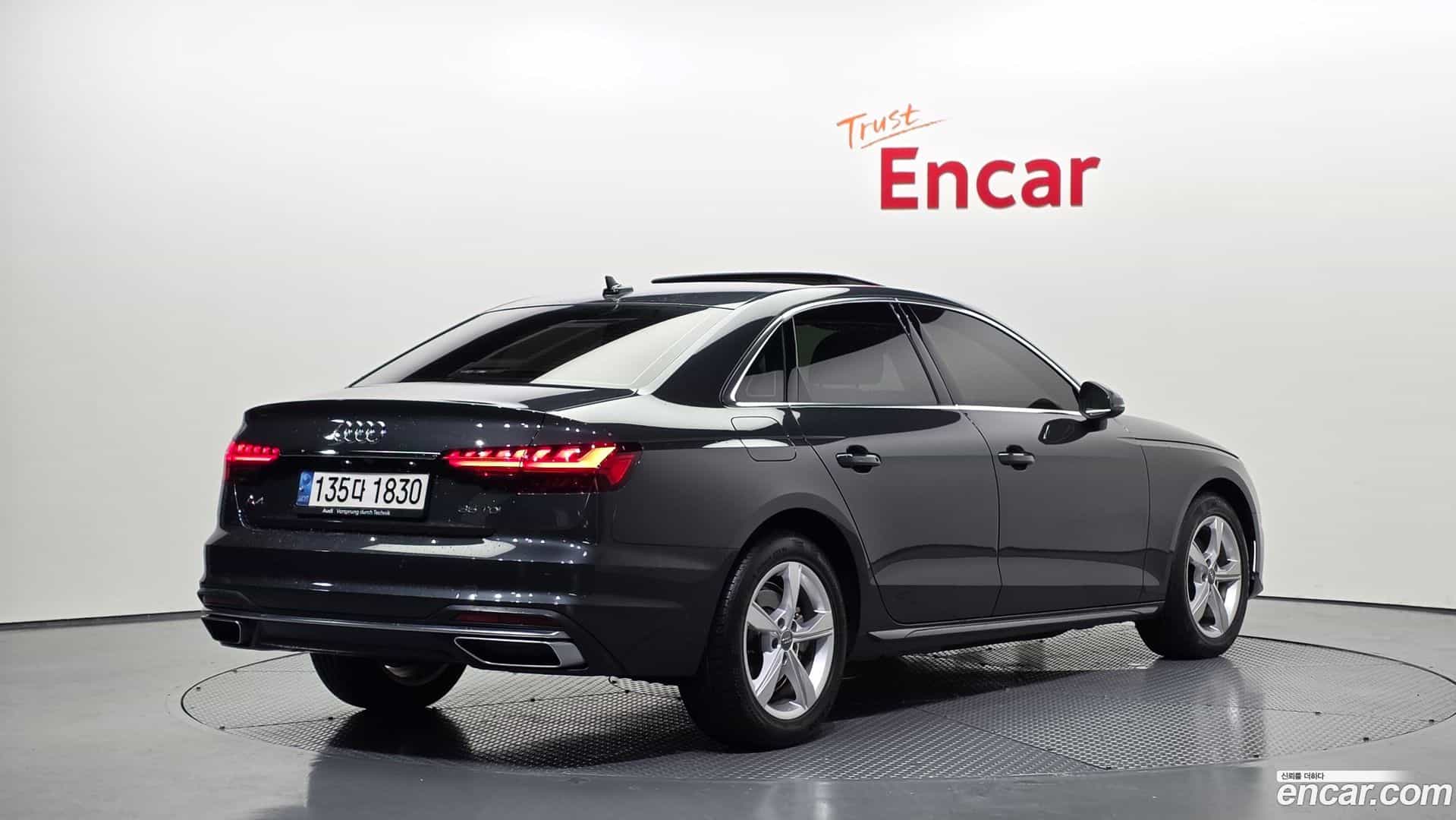 A4 Audi 2021.11-OUTER-002
