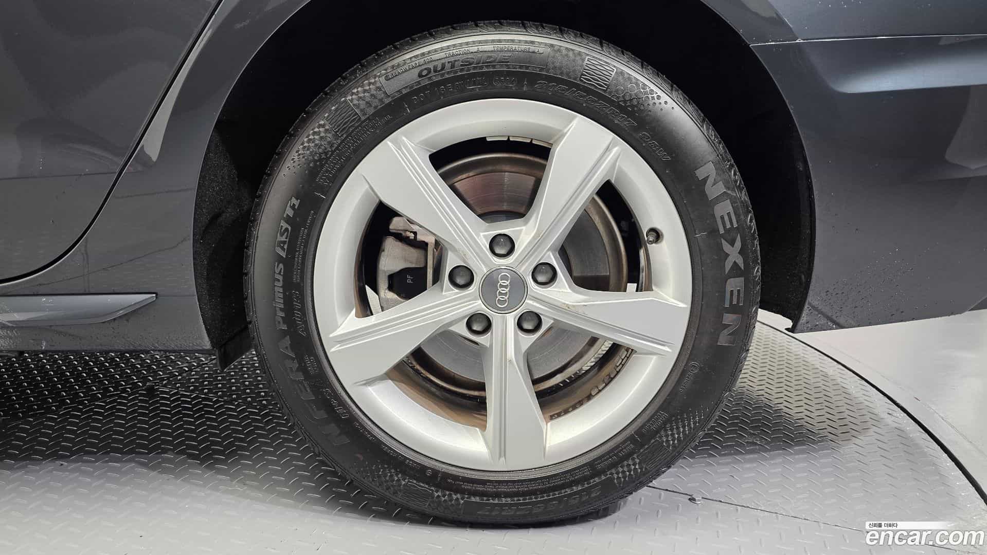 A4 Audi 2021.11-OUTER-031